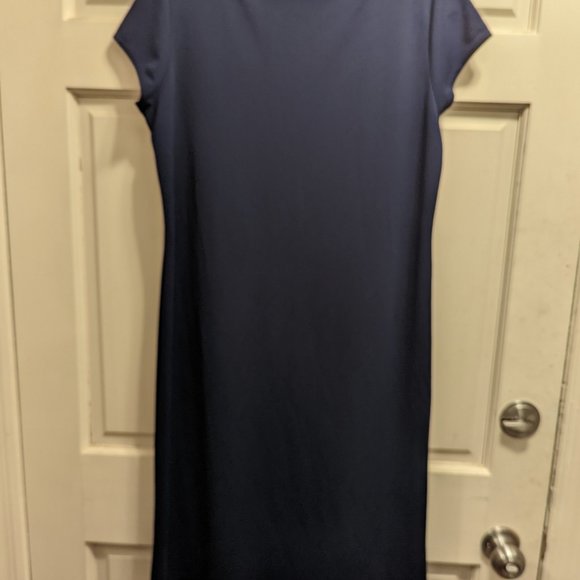 Dress - Picture 2 of 5